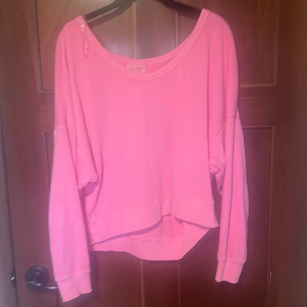 100% Cotton Universal Thread crew neck sweater